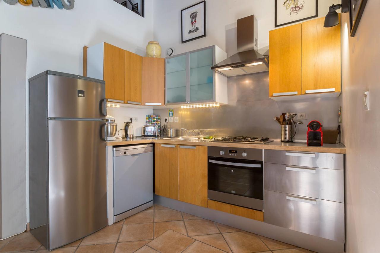 Апартаменты Guestready- Typical Croix-Roussien Flat Лион Экстерьер фото