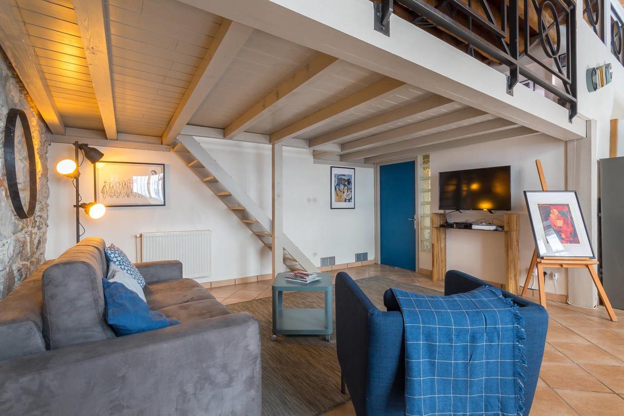 Апартаменты Guestready- Typical Croix-Roussien Flat Лион Экстерьер фото