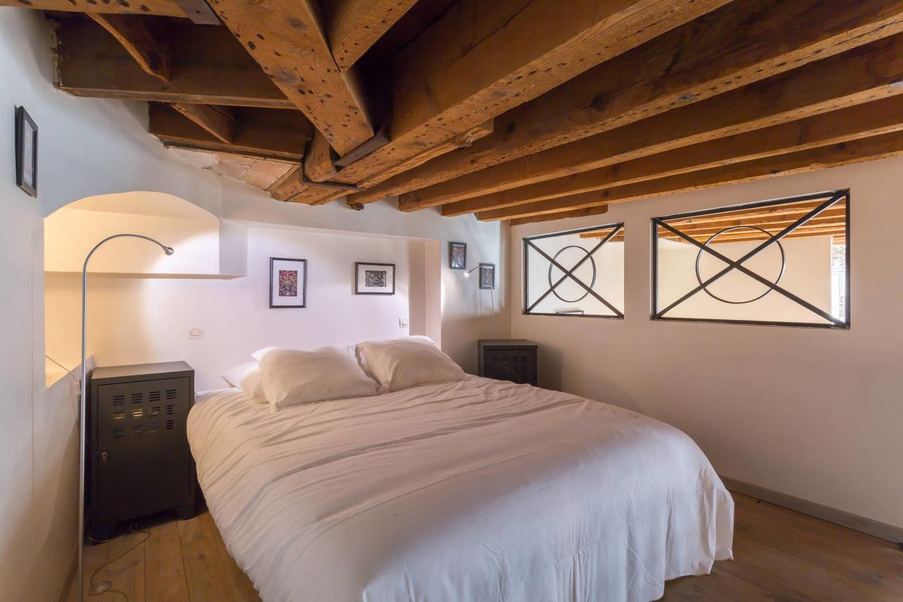 Апартаменты Guestready- Typical Croix-Roussien Flat Лион Экстерьер фото